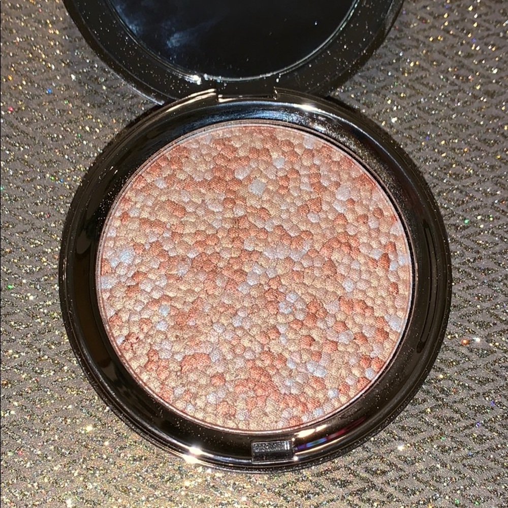 Ciate LONDON confetti highlighter